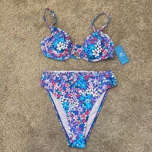 CUPSHE floral bikini size small NWT